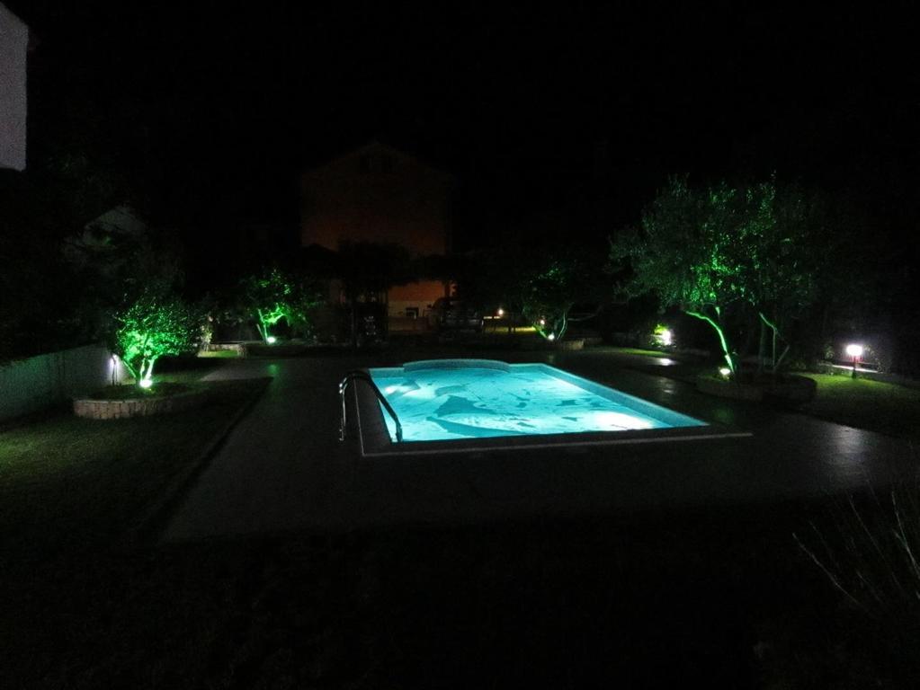 Villa Croatica Apartments Zaboric Exterior foto